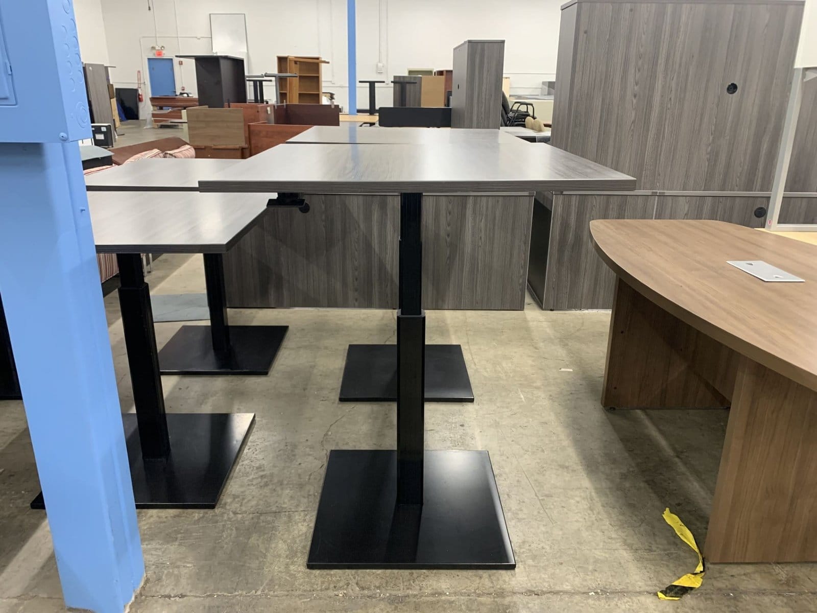 36"X36" Adjustable Table