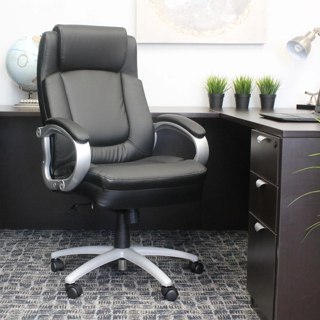 Silver Frame Big & Tall Chair