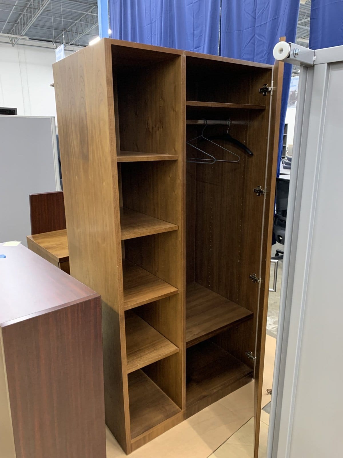 Used Wardrobe 6'