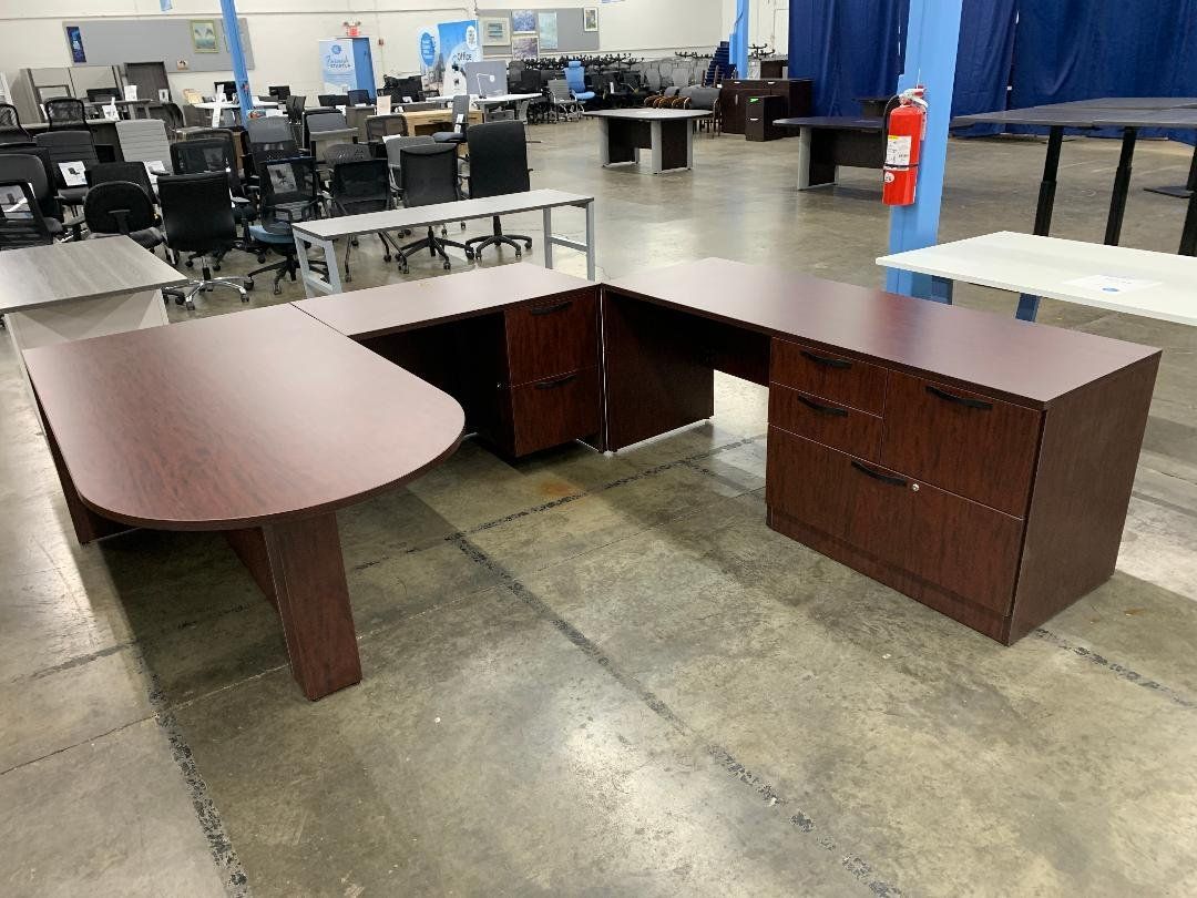 Used 5 piece desk set on the Capital Choice floor